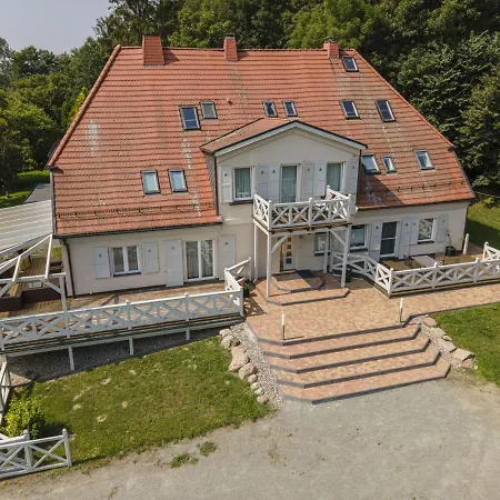 Ruhig Und Idyllische Lage, Strandnah, Gratis Nutzung Vom Ahoi Erlebnisbad Und Sauna In Sellin - Gutshaus Silvitz 01