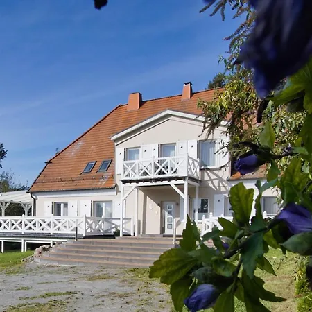 Ruhig Und Idyllische Lage, Strandnah, Gratis Nutzung Vom Ahoi Erlebnisbad Und Sauna In Sellin - Gutshaus Silvitz 01 Daire