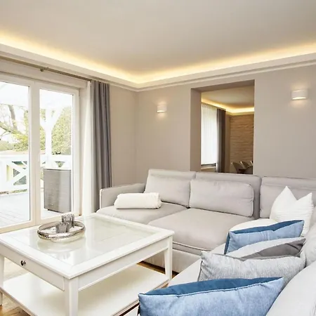 Daire Ruhig Und Idyllische Lage, Strandnah, Gratis Nutzung Vom Ahoi Erlebnisbad Und Sauna In Sellin - Gutshaus Silvitz 01 *