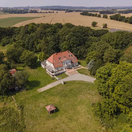 Ruhig Und Idyllische Lage, Strandnah, Gratis Nutzung Vom Ahoi Erlebnisbad Und Sauna In Sellin - Gutshaus Silvitz 01 *