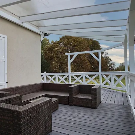 Ruhig Und Idyllische Lage, Strandnah, Gratis Nutzung Vom Ahoi Erlebnisbad Und Sauna In Sellin - Gutshaus Silvitz 01 * Bergen Auf Rugen