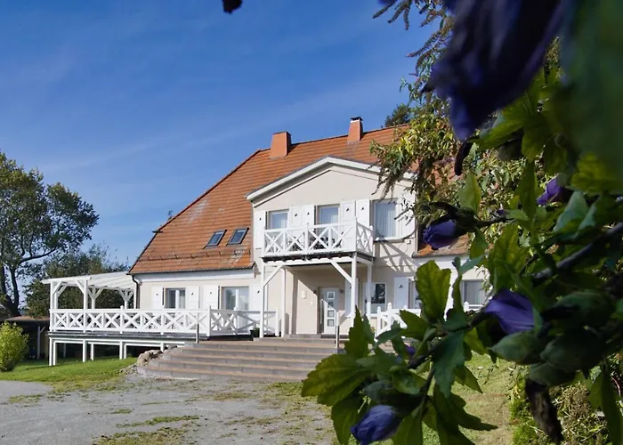 Ruhig Und Idyllische Lage, Strandnah, Gratis Nutzung Vom Ahoi Erlebnisbad Und Sauna In Sellin - Gutshaus Silvitz 01 Apartamento