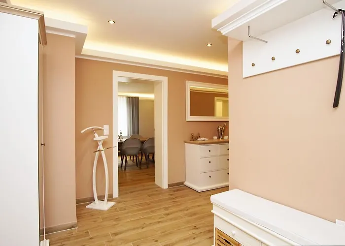 Apartamento Ruhig Und Idyllische Lage, Strandnah, Gratis Nutzung Vom Ahoi Erlebnisbad Und Sauna In Sellin - Gutshaus Silvitz 01